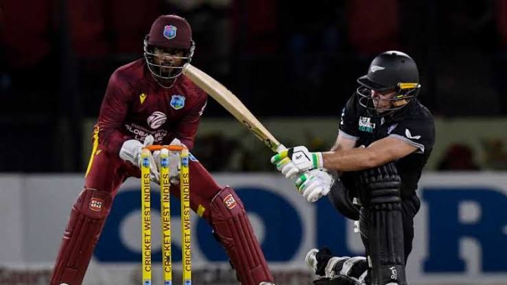 WI vs NZ: विकेटों के पतझड़ के बीच 5 विकेट से जीता न्यूजीलैंड, 1-1 से बराबर की सीरीज़